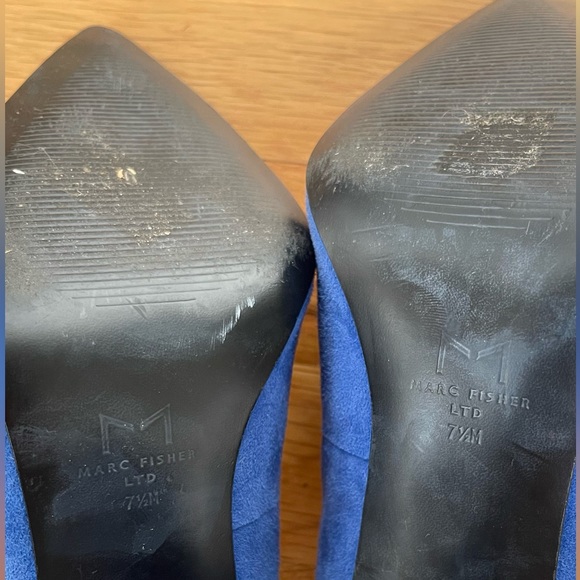 Blue Suede Marc Fisher Pumps - Picture 7 of 7